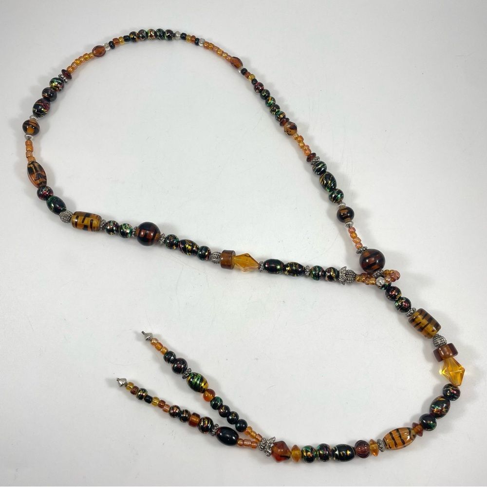 Stunning Necklace Yellow Green Black Glass Beaded Lariat Style Unsigned